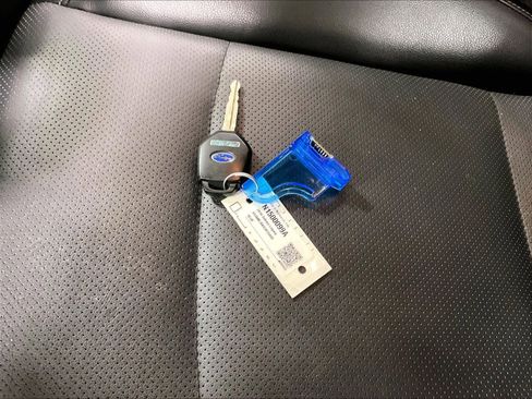 Used 2016 Subaru Legacy 3.6R Limited image 30