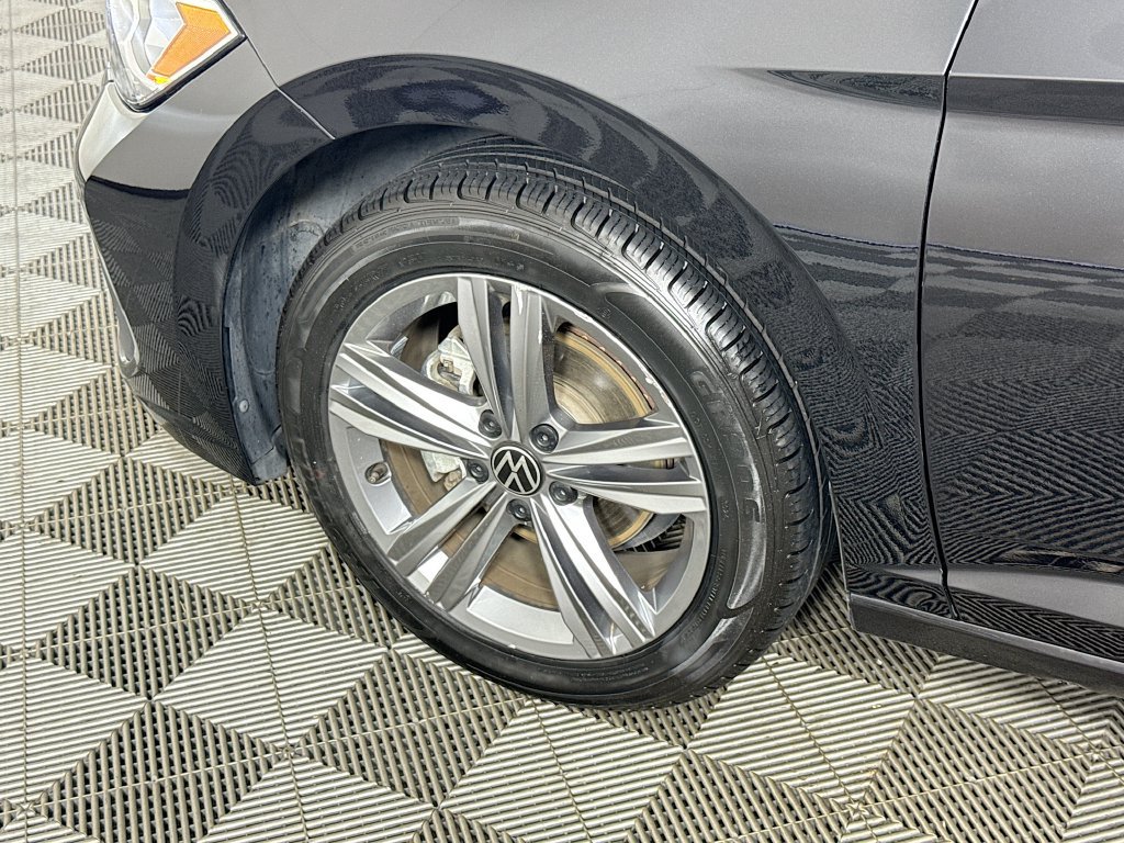 Used 2024 Volkswagen Jetta SE FWD image 6