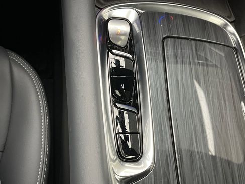 Certified 2024 Buick Enclave Essence w/ Experience Buick Package image 26