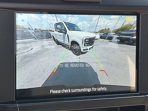 Used 2025 Ford F250 XLT AWD/4WD image 12