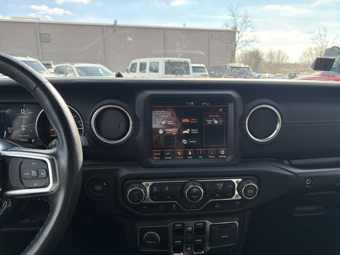 Certified 2023 Jeep Wrangler Unlimited Rubicon 4xe w/ Steel Bumper Group image 24