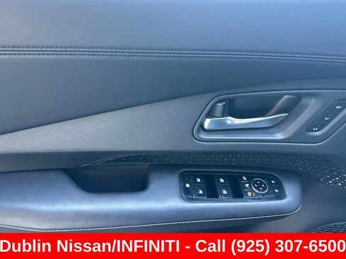 Used 2023 Nissan Ariya FWD image 12