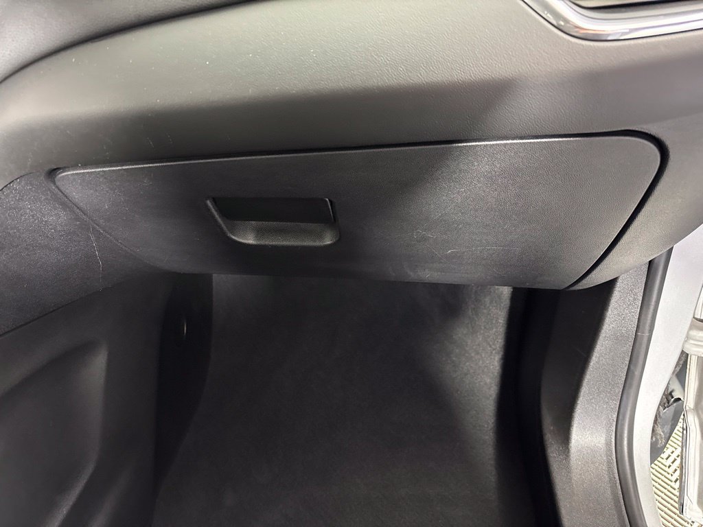 Used 2019 Chevrolet Equinox LT FWD image 17