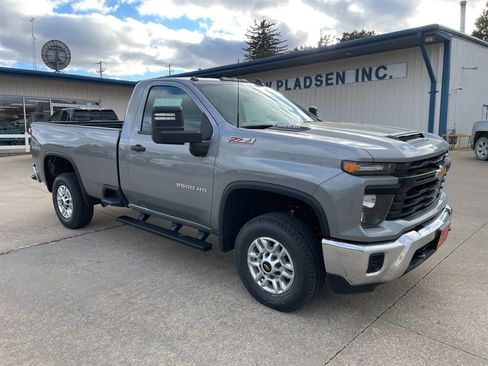 New 2026 Chevrolet Silverado 2500 W/T image 18