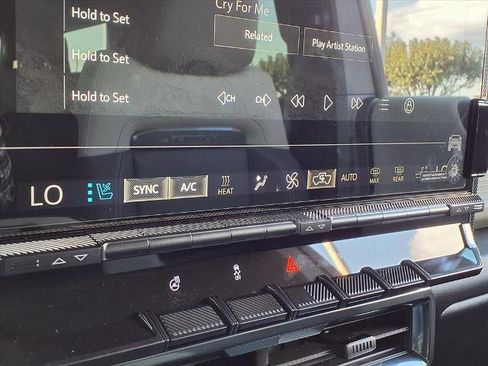 New 2026 GMC Hummer EV SUV image 7