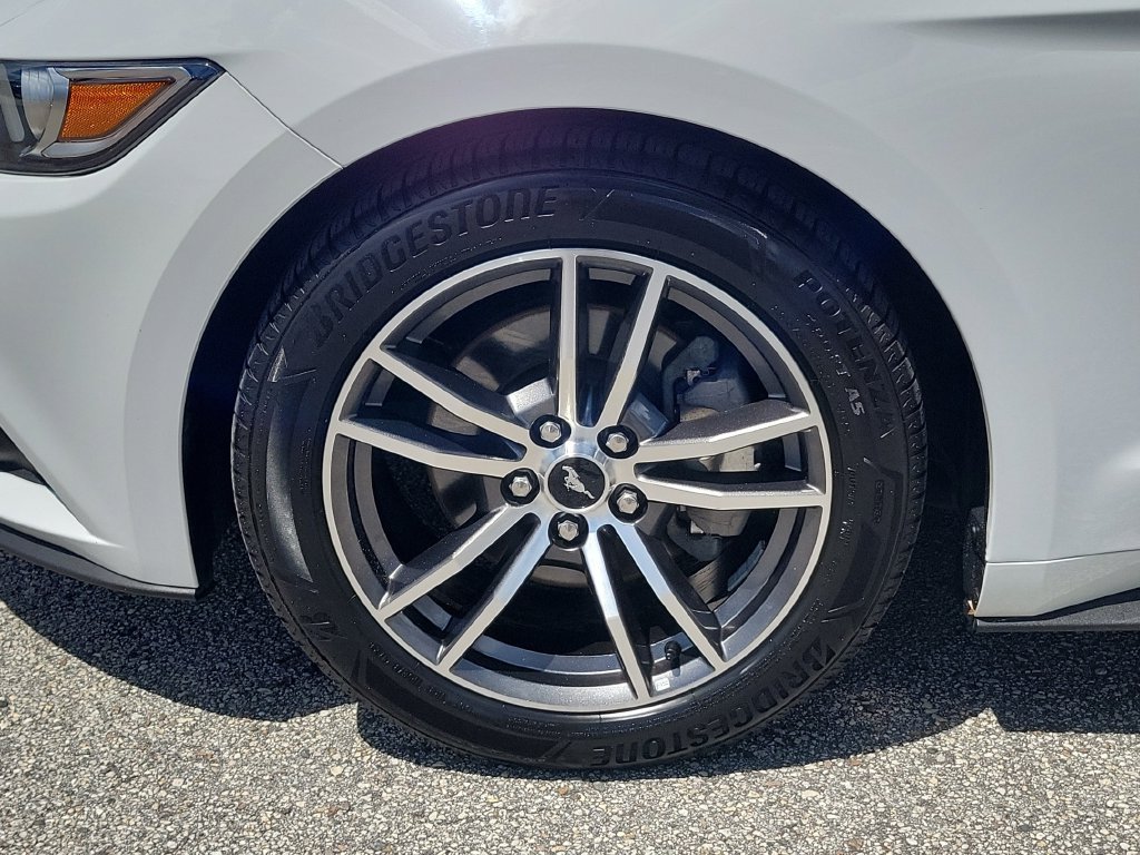Used 2017 Ford Mustang Premium RWD image 6