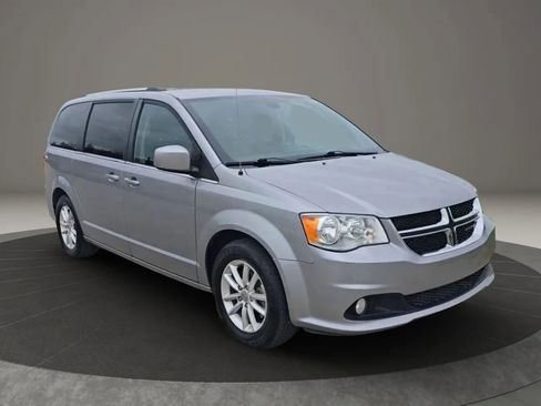 Used 2018 Dodge Grand Caravan SXT FWD image 8