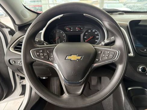 Certified 2024 Chevrolet Malibu LT image 28