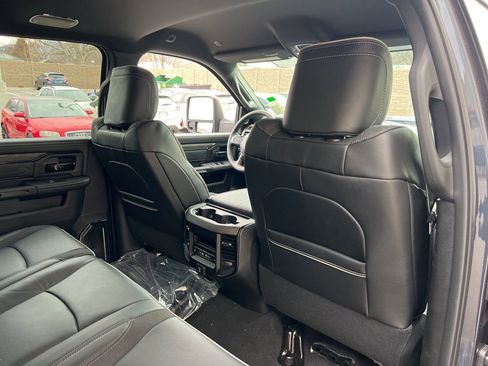 New 2026 RAM 2500 Limited image 30