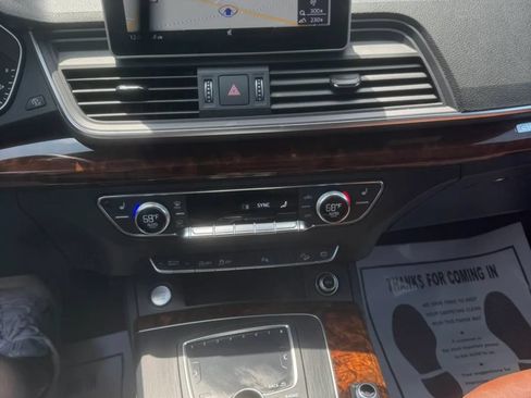 Used 2018 Audi Q5 2.0T Premium Plus AWD/4WD image 14