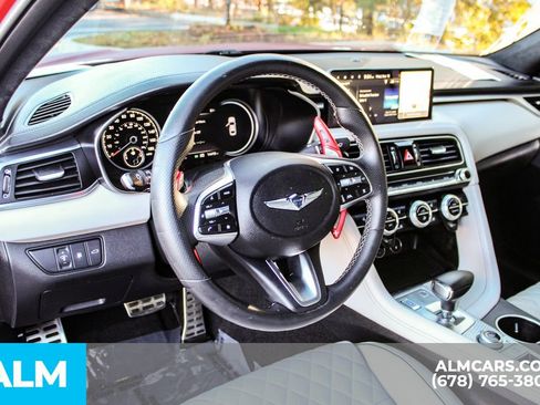 Used 2022 Genesis G70 3.3T image 17