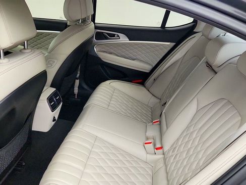 Used 2020 Genesis G70 3.3T w/ Prestige Package image 22
