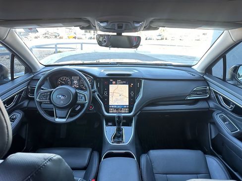 Used 2025 Subaru Outback Limited image 19