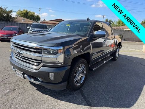 Used 2018 Chevrolet Silverado 1500 High Country RWD image 1