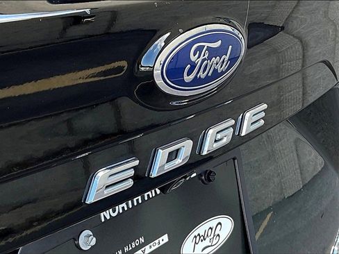 Certified 2022 Ford Edge SEL w/ Convenience Package image 8