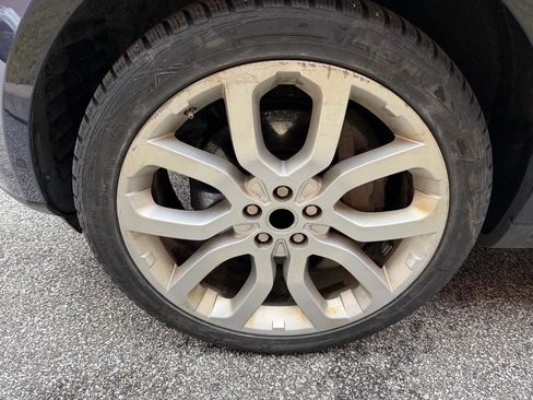 Used 2016 Land Rover Range Rover Supercharged image 13