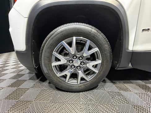 Used 2023 GMC Acadia SLT image 26