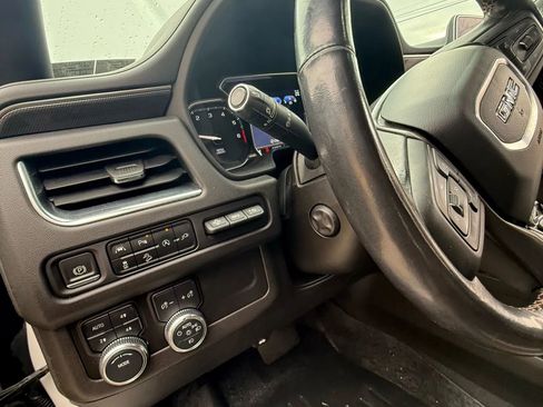 Used 2021 GMC Yukon AT4 w/ AT4 Premium Package image 32