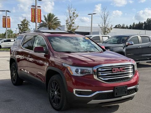 Used 2019 GMC Acadia SLT AWD/4WD image 4