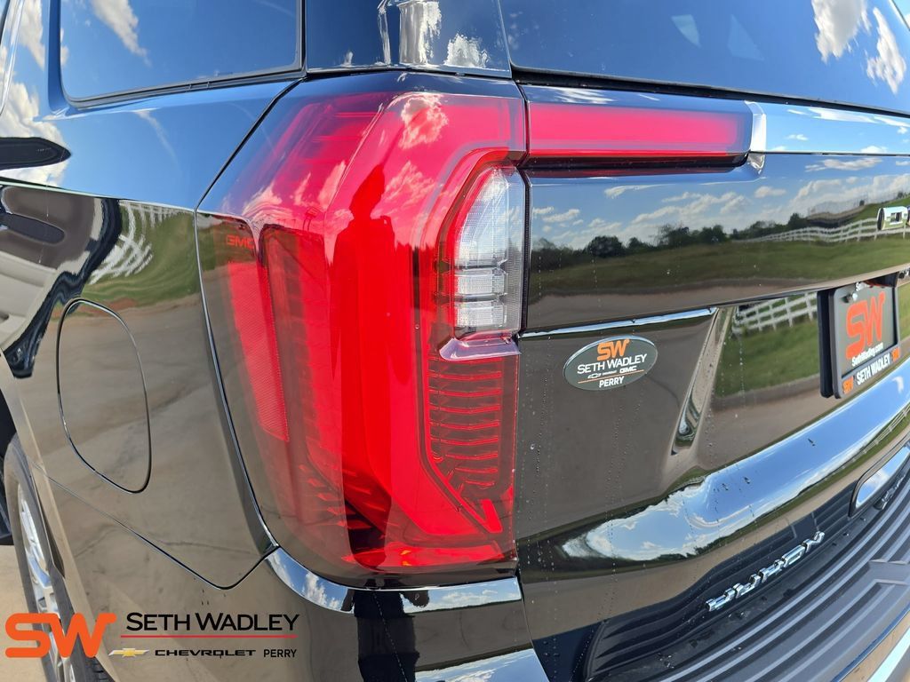 New 2026 GMC Yukon Denali w/ Denali Reserve Package AWD/4WD image 35