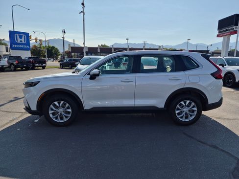 Used 2024 Honda CR-V LX image 9