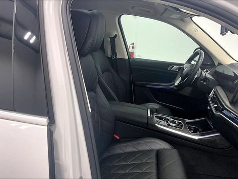 Used 2024 BMW X7 xDrive40i AWD/4WD image 7