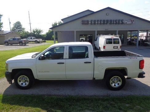 Used 2018 Chevrolet Silverado 1500 W/T w/ Trailering Package AWD/4WD image 2