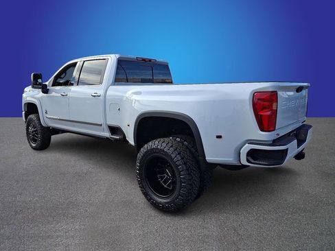 New 2026 Chevrolet Silverado 3500 High Country w/ High Country Premium Package AWD/4WD image 4