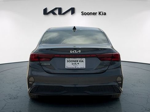 Used 2023 Kia Forte LXS FWD image 5