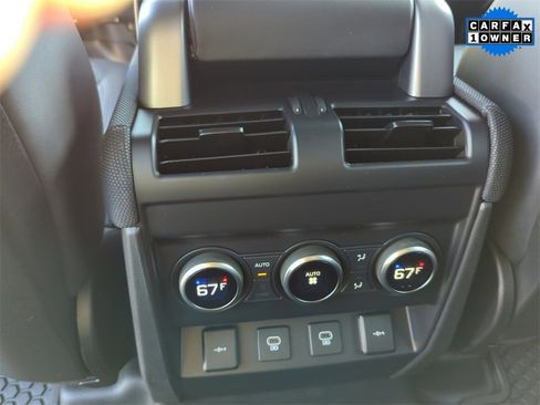 Used 2022 Land Rover Defender 110 X-Dynamic HSE image 25