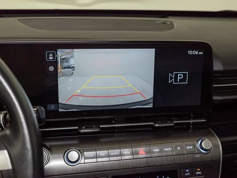 Used 2025 Hyundai Kona SEL FWD image 17