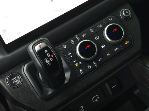 Used 2023 Land Rover Defender 130 X AWD/4WD image 66