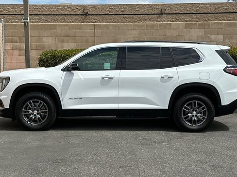 Certified 2025 GMC Acadia Elevation FWD image 7