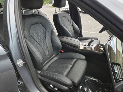Used 2021 BMW 530i xDrive w/ Premium Package AWD/4WD image 21