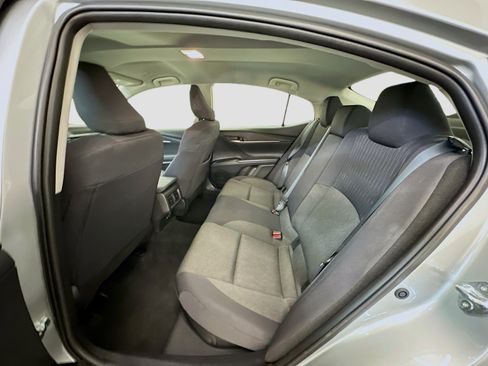 Used 2025 Toyota Camry LE image 29
