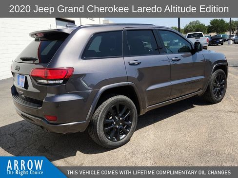 Used 2020 Jeep Grand Cherokee Altitude AWD/4WD image 13