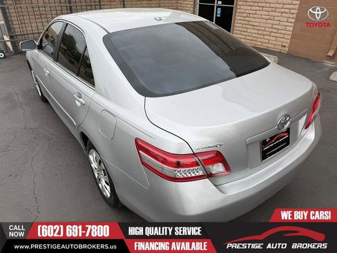 Used 2010 Toyota Camry FWD image 16