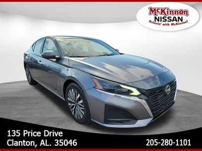 Used 2023 Nissan Altima 2.5 SV