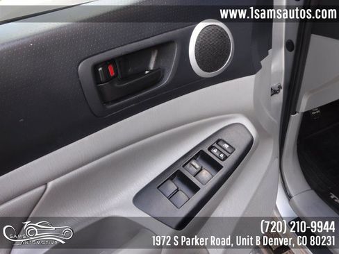 Used 2014 Toyota Tacoma 4x4 Double Cab w/ TRD Sport Package image 38