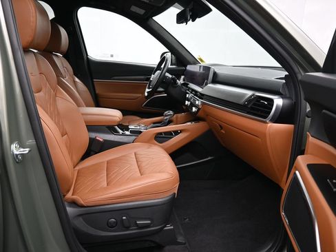 Certified 2025 Kia Telluride SX Prestige X-Line AWD/4WD image 26