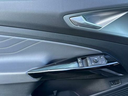 Certified 2023 Volkswagen ID.4 Pro S image 11