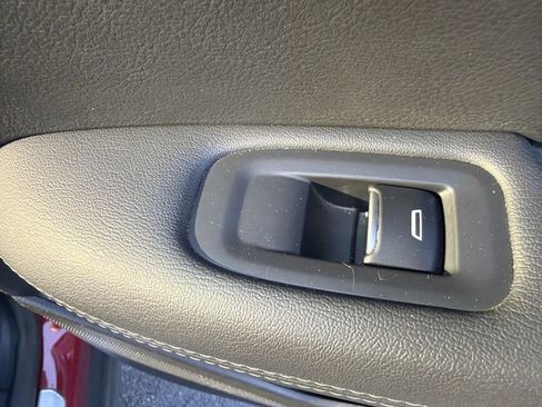 Used 2020 Cadillac XT6 Premium Luxury image 30