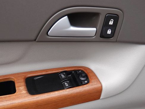 Used 2008 Volvo C30 image 38