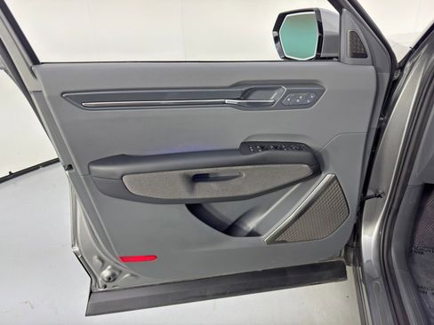 Used 2024 Kia EV9 Land image 50