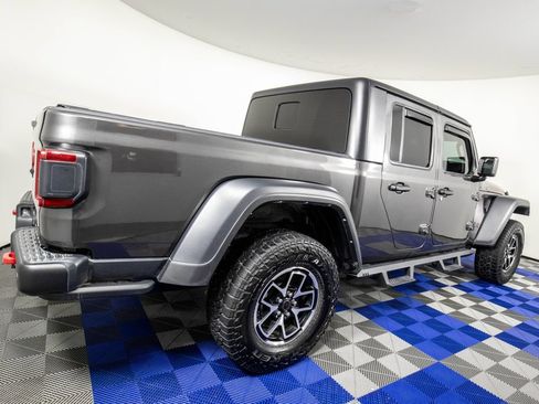 Used 2024 Jeep Gladiator Rubicon w/ Technology Group AWD/4WD image 6