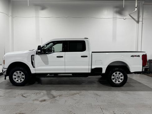 Used 2024 Ford F250 XLT AWD/4WD image 13