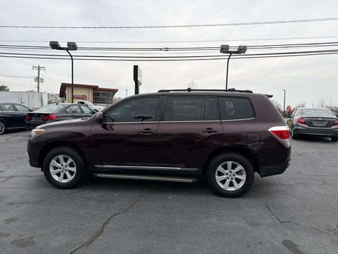Used 2012 Toyota Highlander FWD 4dr I4 (Natl) image 2