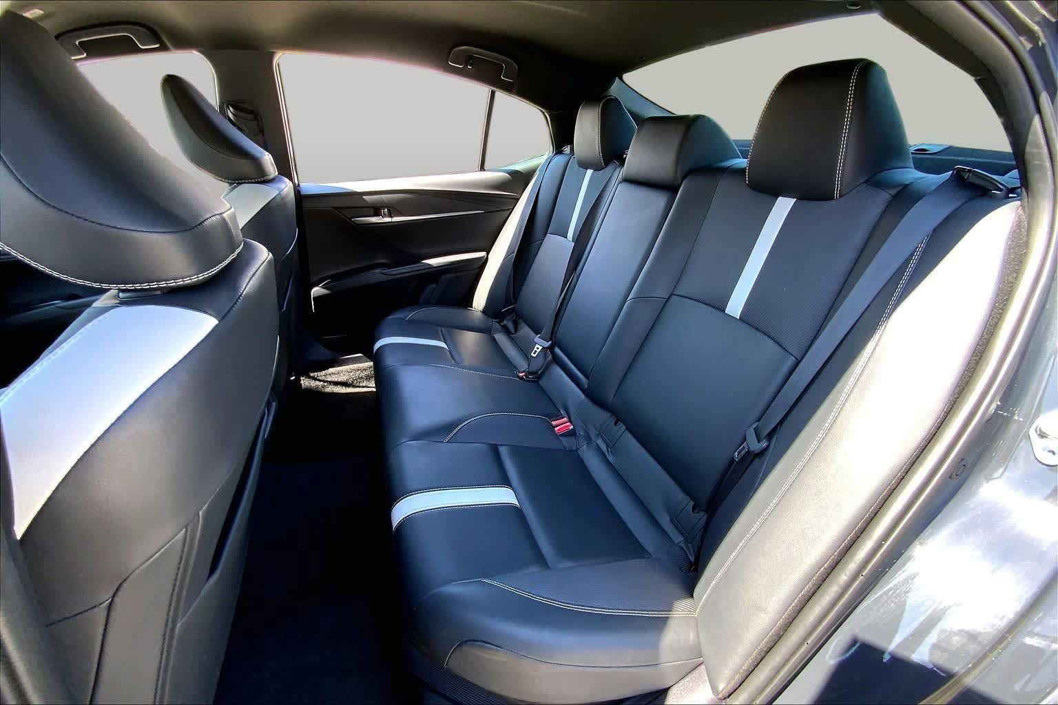 Used 2025 Toyota Camry SE FWD image 20