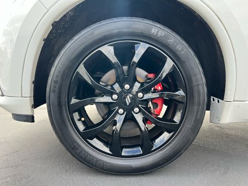 Used 2019 Dodge Durango SXT image 25