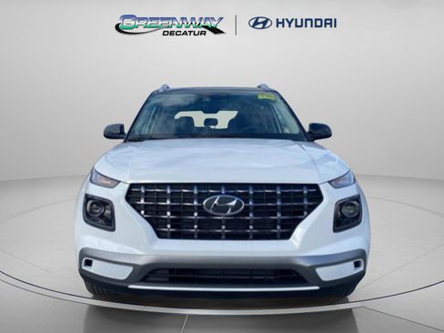 New 2026 Hyundai Venue SEL image 3